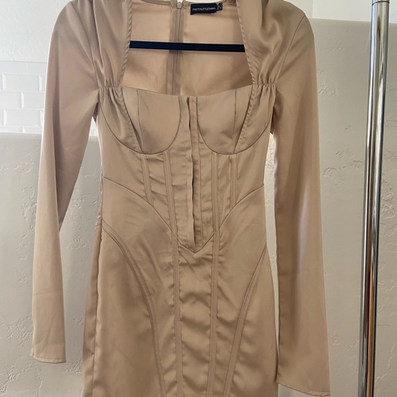 NWOT Pretty Little Thing champagne dress - Size 2 - Picture 2 of 7